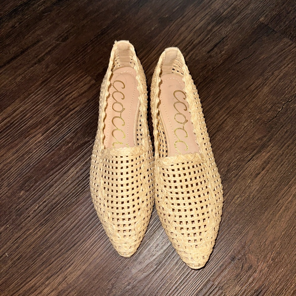 Ccocci Women's Tan Woven Shoes NWOT